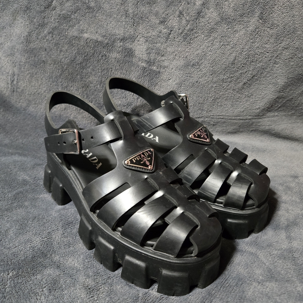 PRADA Monolith Black rubber sandals Size 38 / 7.5